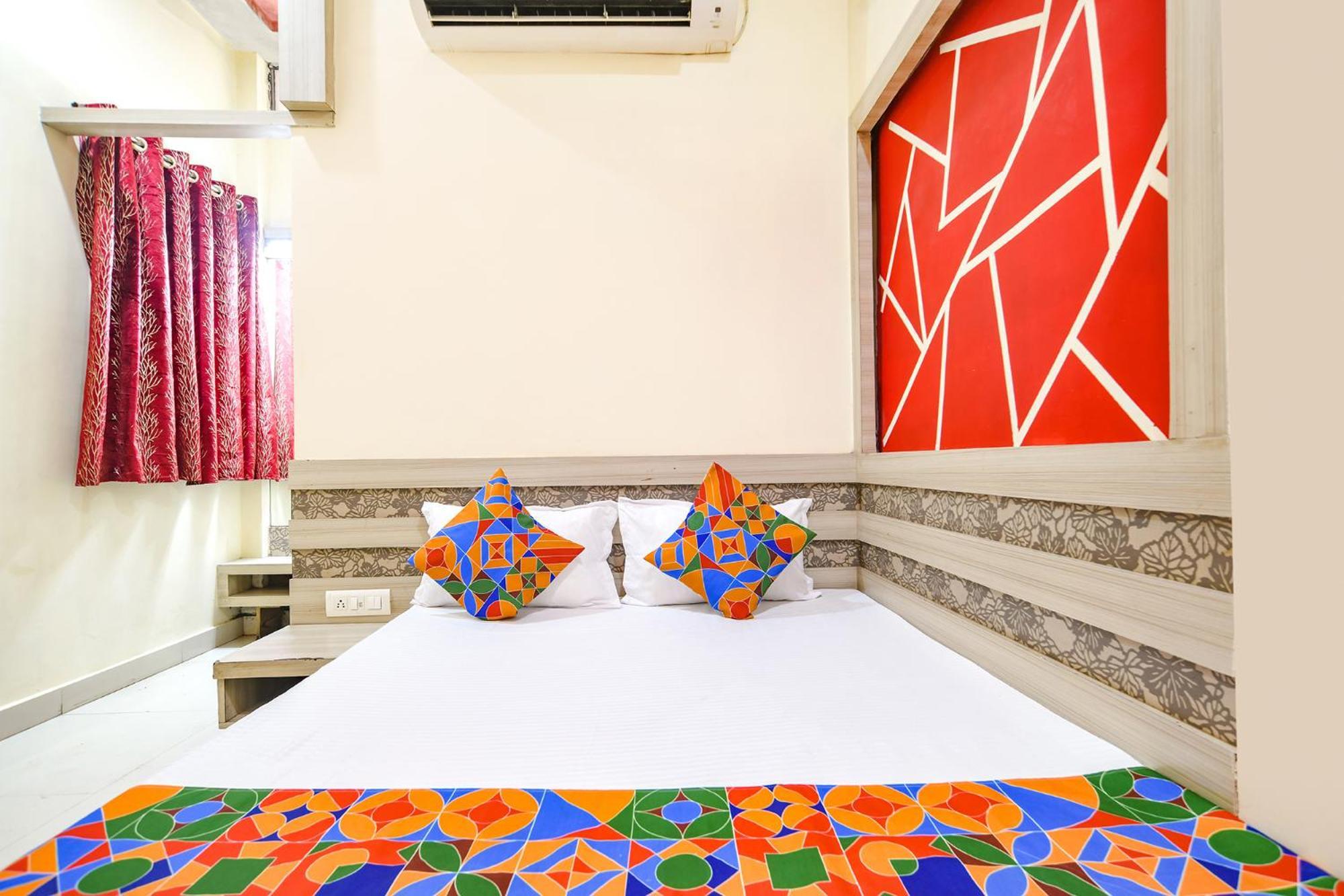 Fabexpress Blue Star Hotel Ujjain Bagian luar foto