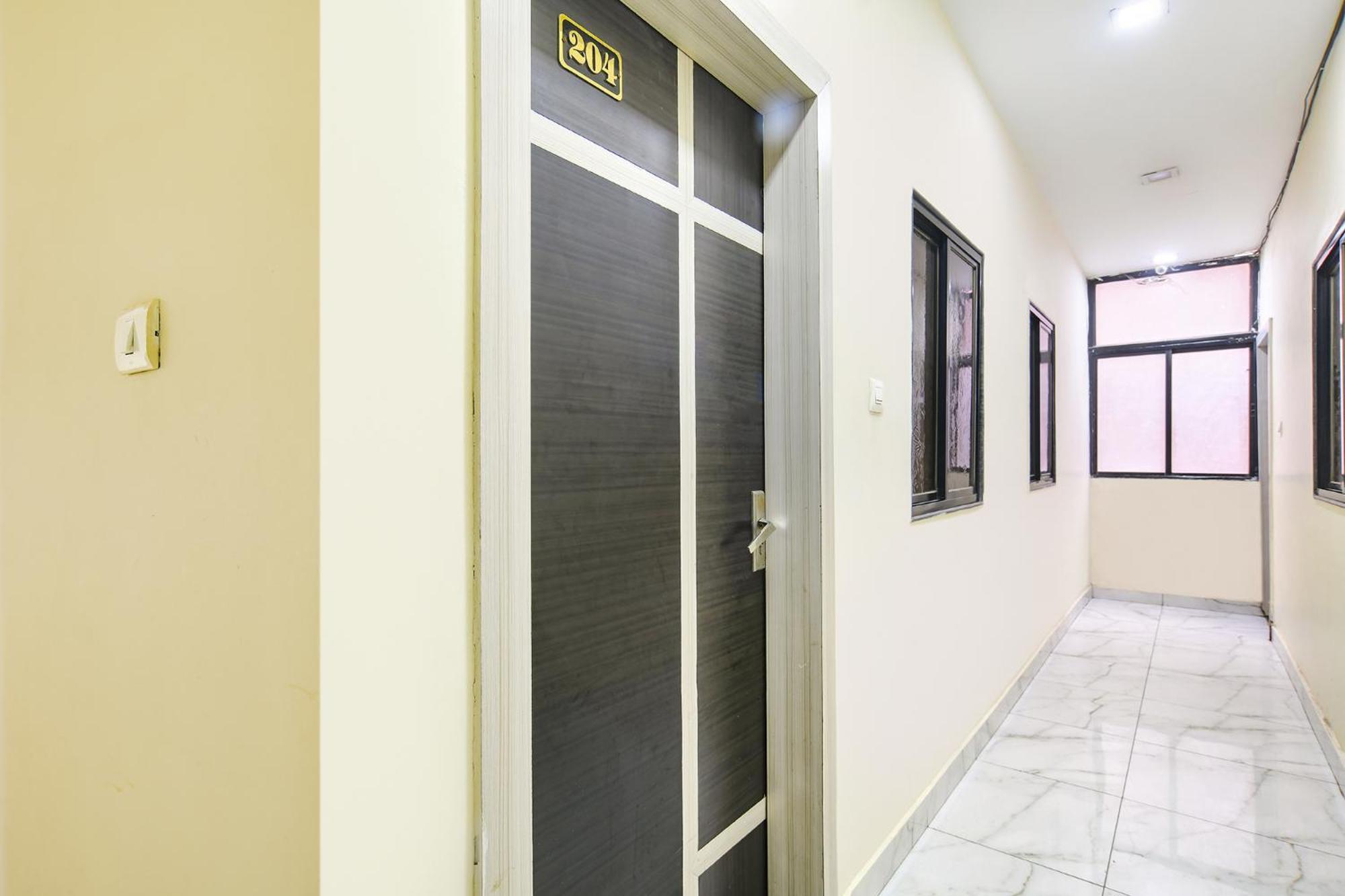 Fabexpress Blue Star Hotel Ujjain Bagian luar foto